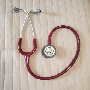 Burgundy Littmann Classic ii stethoscope